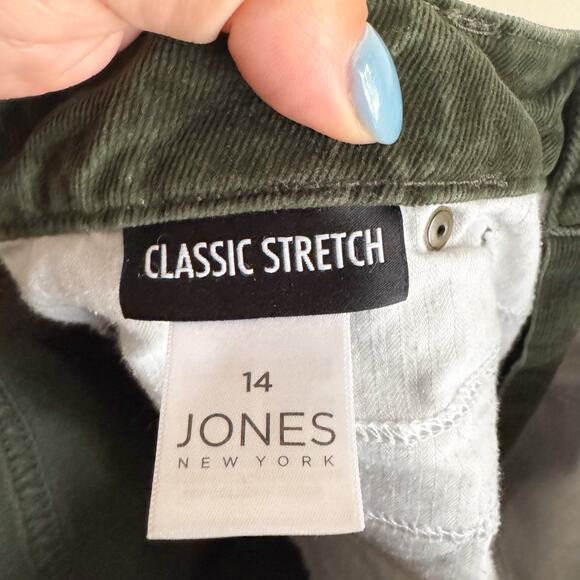 Jones New York Green Corduroy Classic Stretch Lexington Straight Pants - Size 14 - Picture 3 of 8